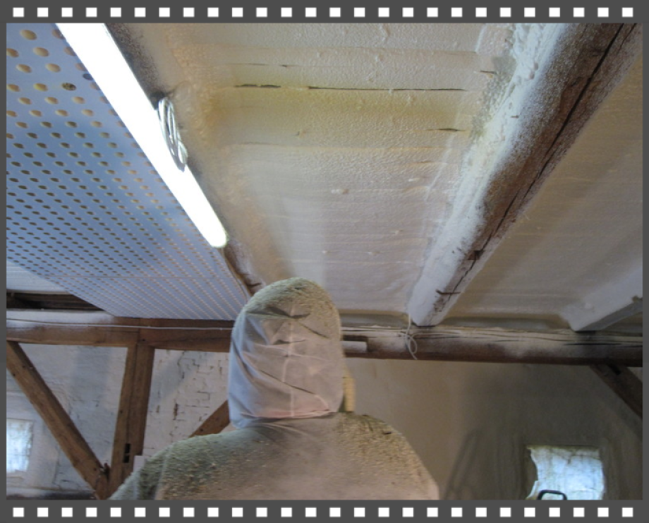 Decke mit Polyurethanschaum isolieren